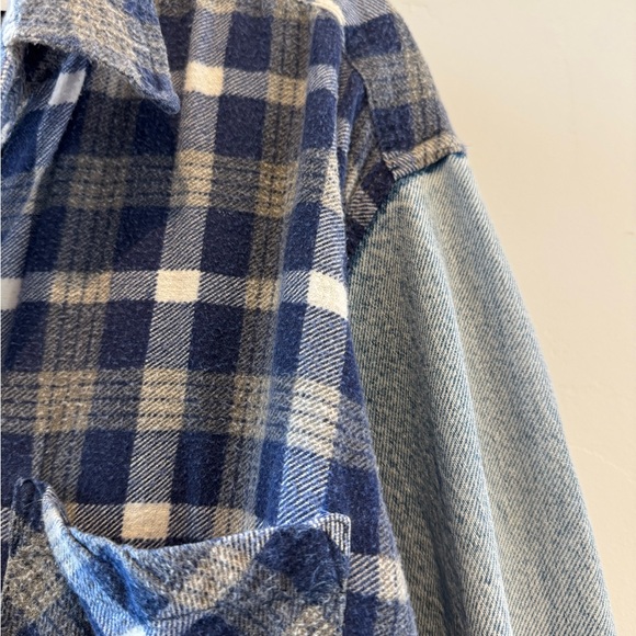 Denim By Orlee Plaid Jean jacket ✨ - Picture 6 of 7